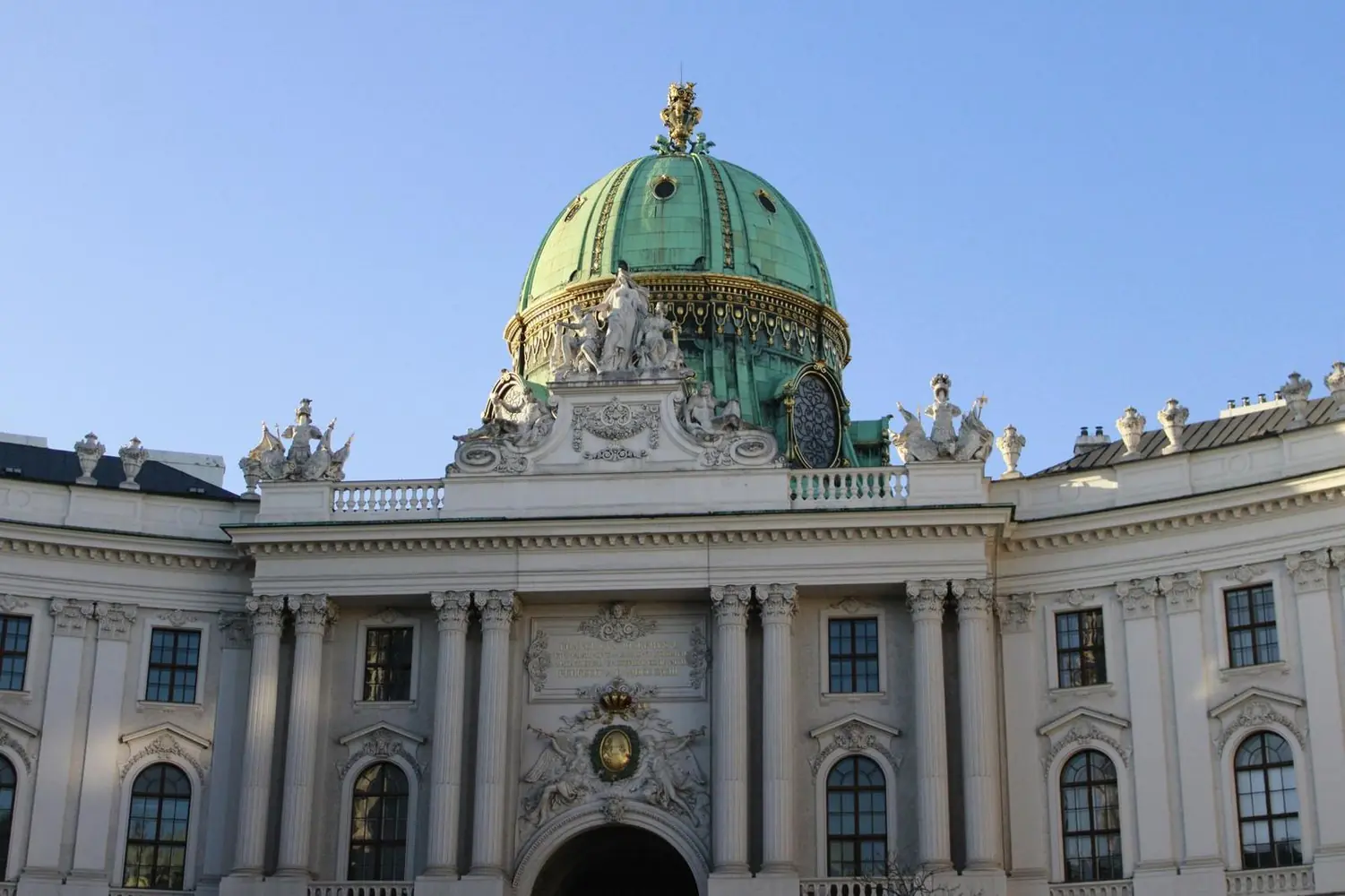 Estudia en Alemania Cúpula del Hofburg sobre la Michaelerplatz, en Viena